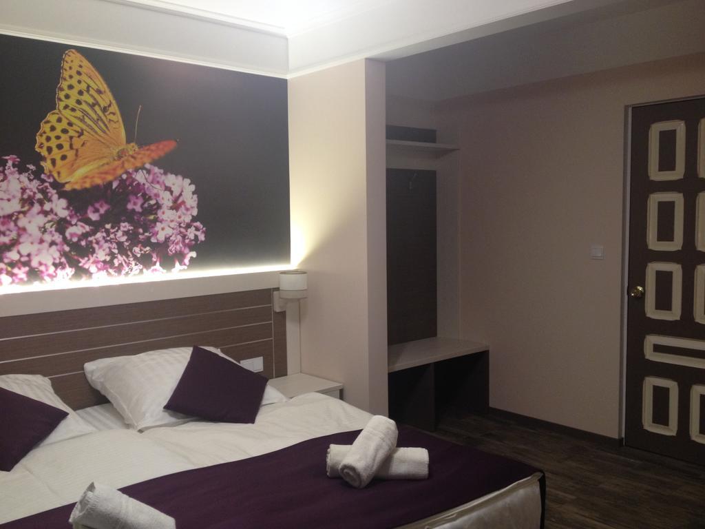 Motelis Bu-Bu Pļaviņas Exteriér fotografie